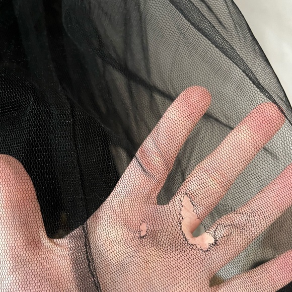 Monique Lhuillier Lusting Over You Black Gown $598 - Picture 4 of 16